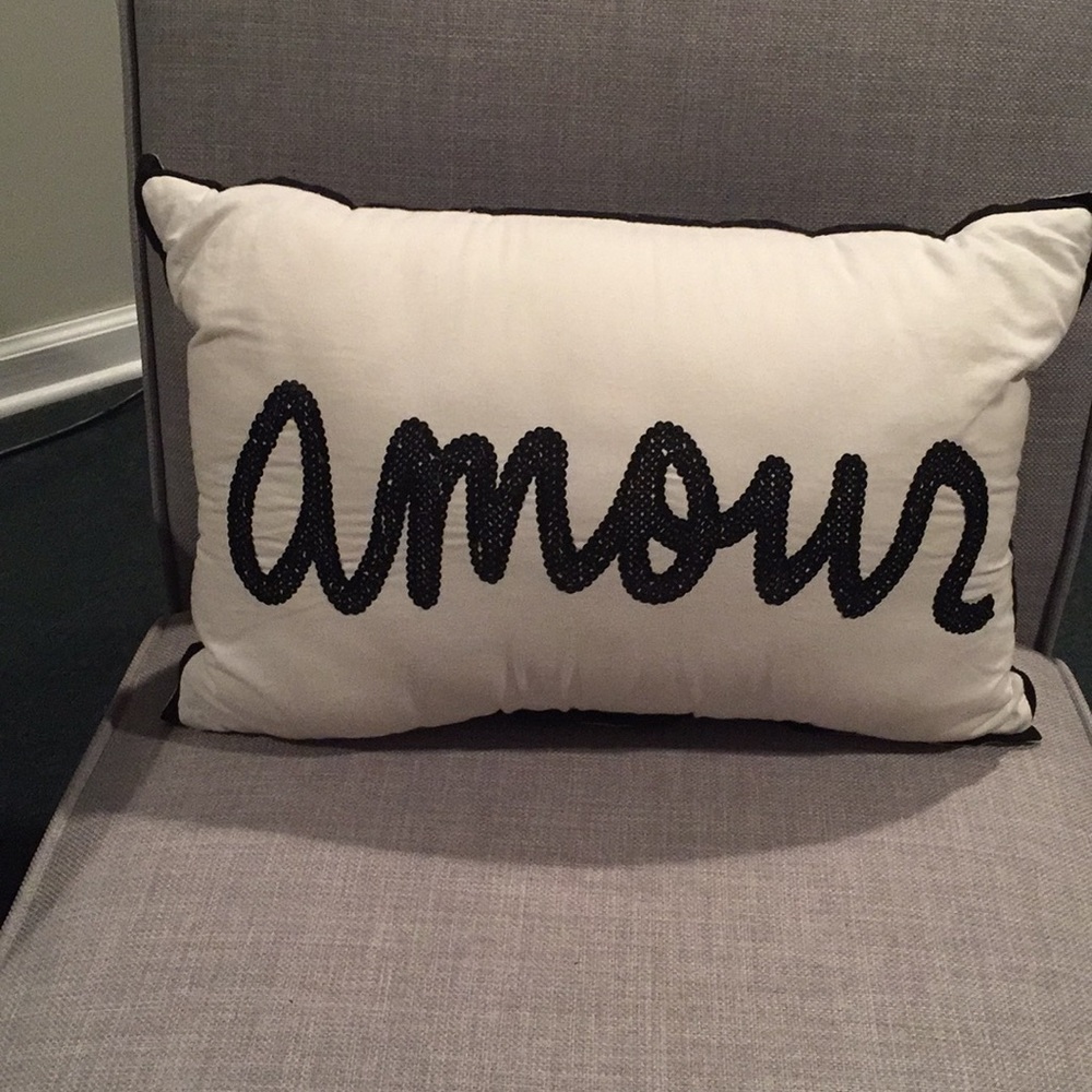 Amour throw pillow